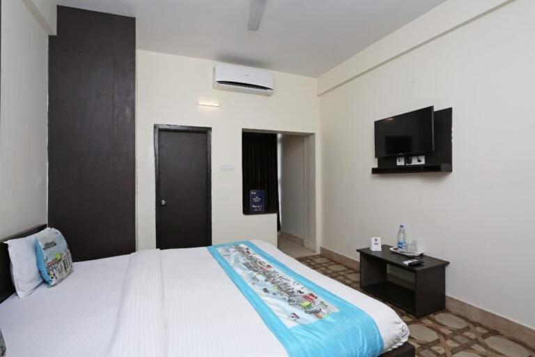Hotel Stellar Bhubaneswar Extérieur photo